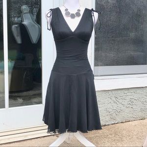 Express Sz 0 Flirty Black Dress